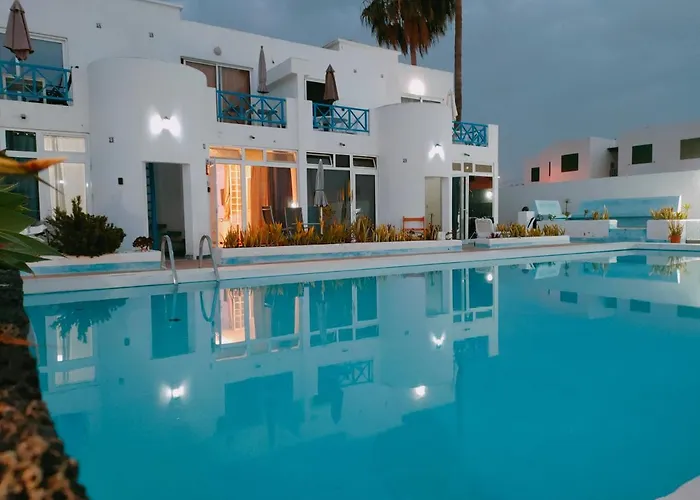 Blu * بويرتو ذيل كارمين